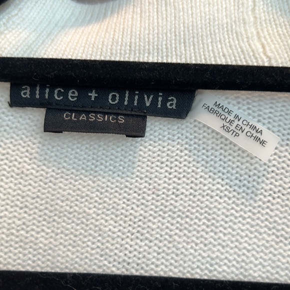 Alice + Olivia Cream Louie Oversized V-Neck Cardigan (Size XS) - Picture 2 of 2